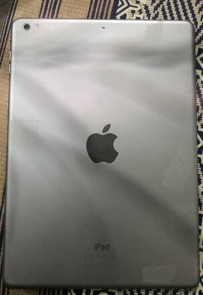 Apple iPad Air 32gb lcd broken