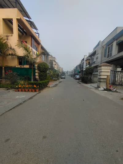 4 Marla Plot For Sale Miltry account Near Mizail Chowk
