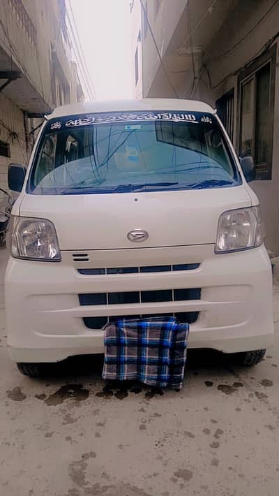 Daihatsu Hijet best big family car