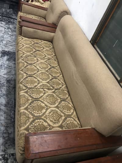 5 seater sofa set in good condition for sale