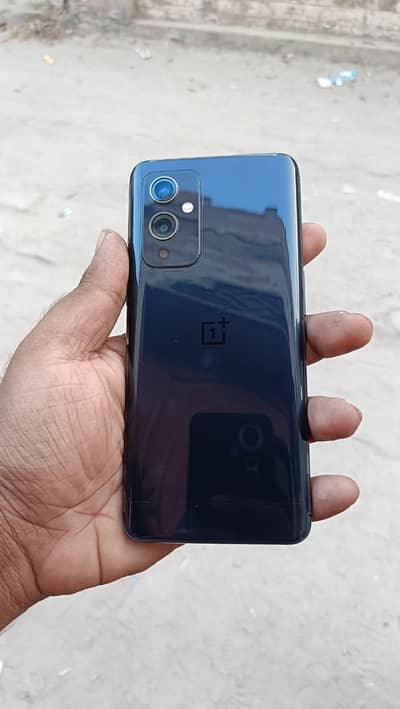 CONDITION 10BY10 . . 12 256 GB MEMORY