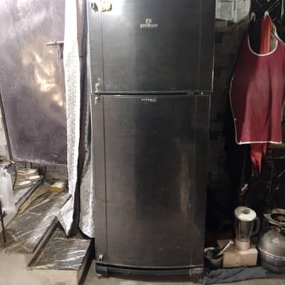 Dawlance two door fridge geniun 10/8 condition