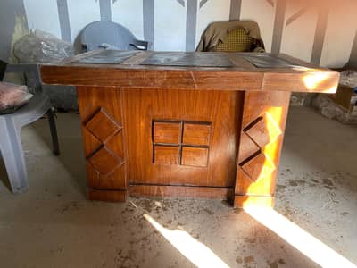 Table and chair for sell