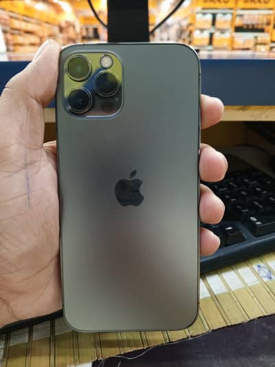 I Phone 12 Pro. 512GB, Sealed Waterpack