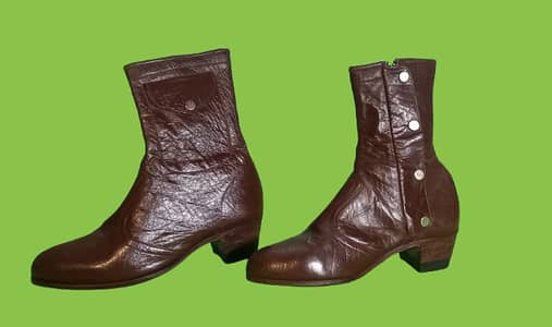 Elegant Women’s Brown Long Boots – Like New 