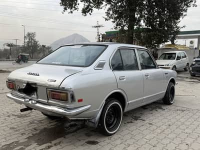 Salam i am selling a toyota 1974 in good condition