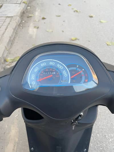 petrol Scooty 100 cc