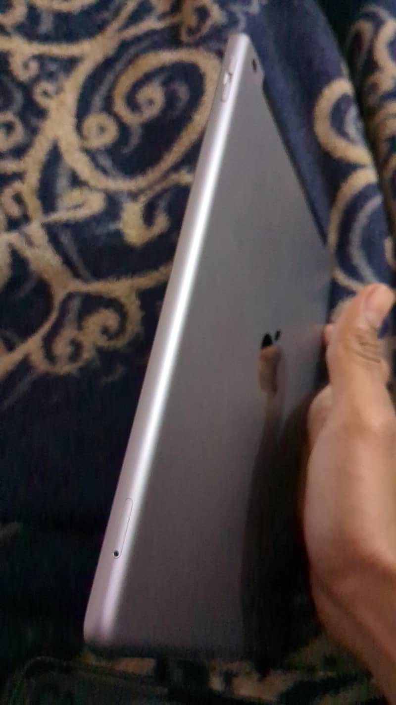 iPad 6th generation 1