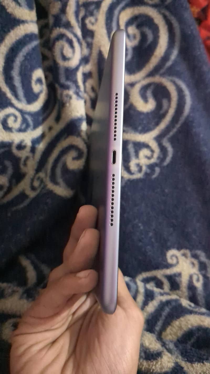 iPad 6th generation 3