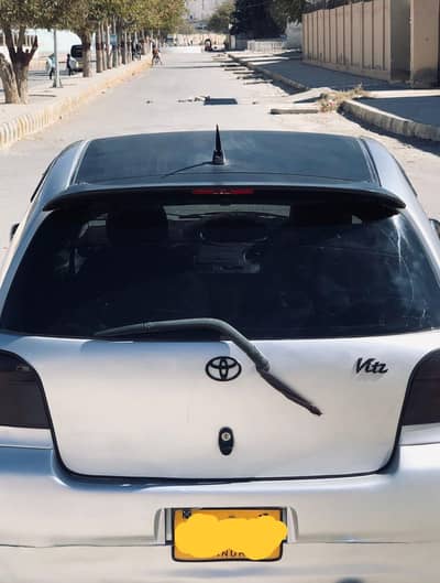 Toyota vitz 1999 model