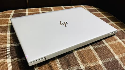 Hp (i5/8Th)(8/256) Elitebook 840 G5.