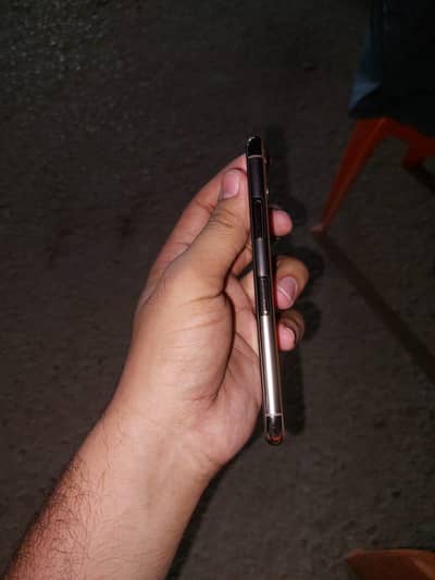 iPhone 11 pro 64gb factory unlock