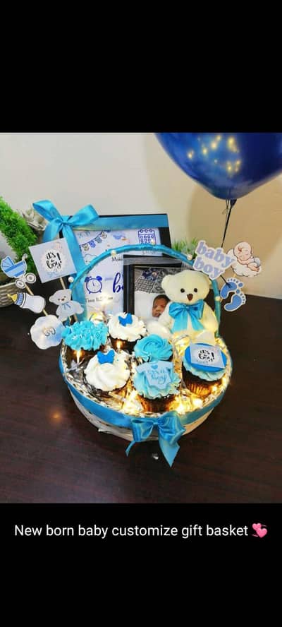 beautiful customised gift baskets cakes and buky available