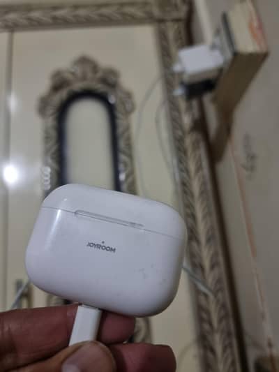 Boya Mic + Joyroom Earbuds + HDMI converter