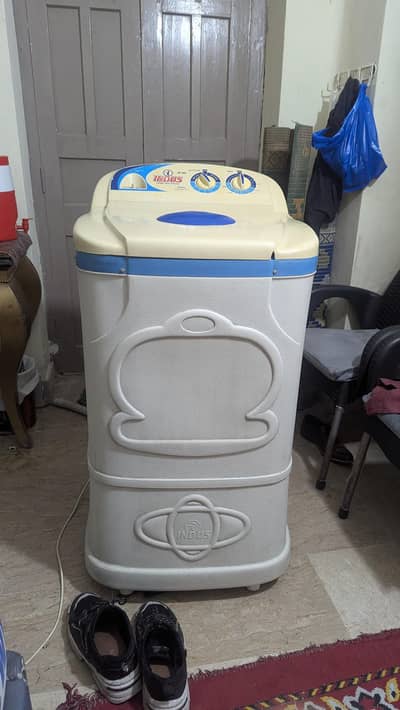 indus washing machine in good condition