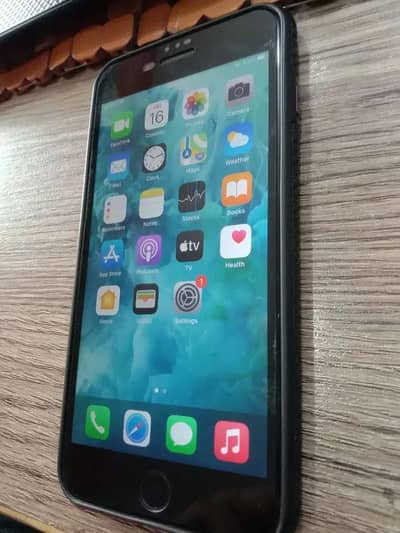 iPhone 7 plus 128 GB PTA approved my WhatsApp 0329==7552=620