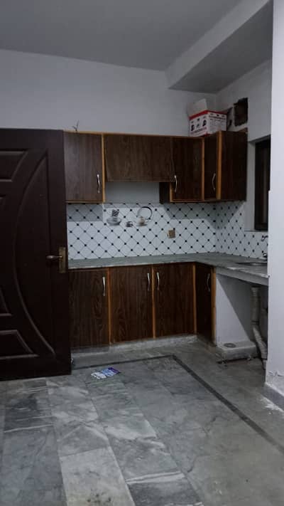 1 Bedroom With Kitchen Flat for Rent in Johar Town for Family+Bachelor (Student + Job holder)