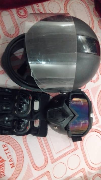 gloves+helmet +mask(fix price)