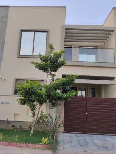 125 SQYD luxury villa available for sale in Bahria Town Karachi