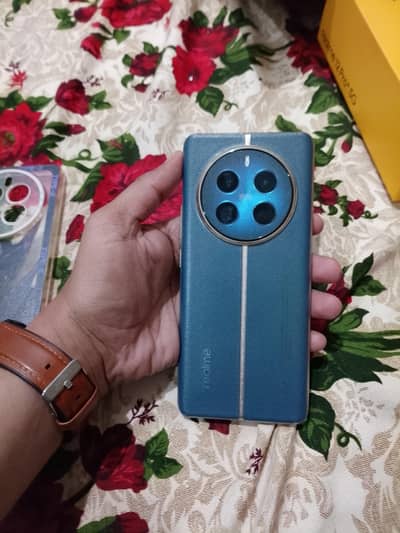 Realme 12 pro plus 5g