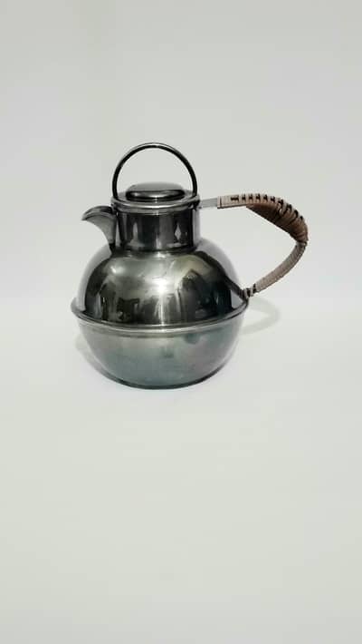 Vintage Marlbore plate Canadian Tea pot