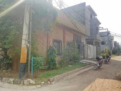 Saprate House for rent