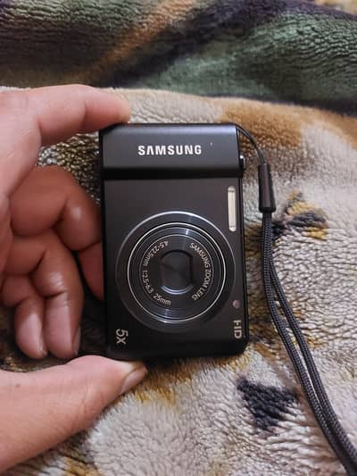 Samsung Camera ST64 All oky Brand new