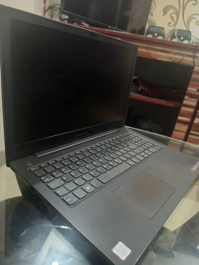 Lenovo i3 8th gen laptop for urgent sale
