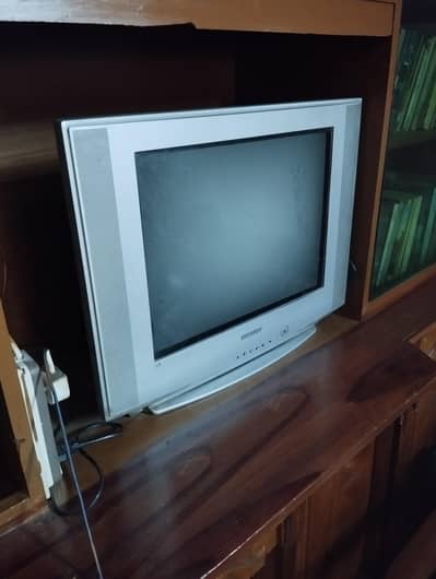 32" TV , Remote j sath