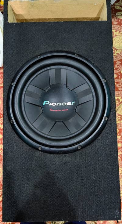 Original Pioneer 12” 1400 watts Champion Series Heavy Subwoofer