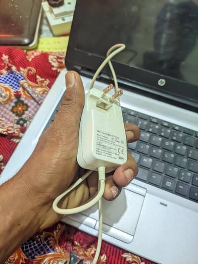 27 watts fast charger