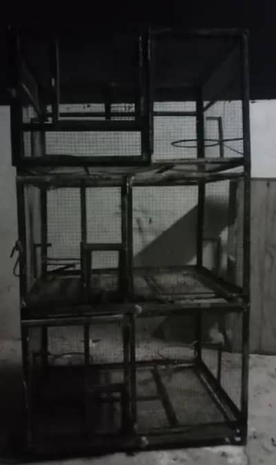 parrot cage and cage