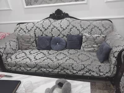 it's a seven seater sofa 3  2  2 . few month used  made on order .