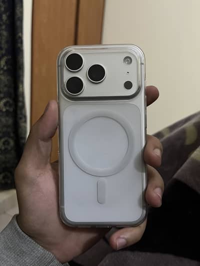 I phone 17 pro 10/10 i cloud lock