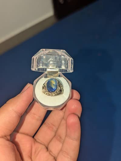 Chandi ki ha koi kharabi nhi ha bilkul Sahi ha