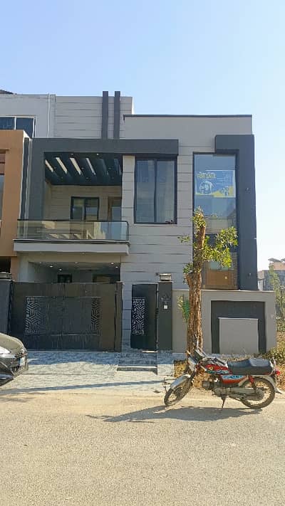 Phase 2, 5 Marla House For Rent