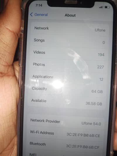 Iphone x 64 Gb ha sim chalti ha  exchange ho