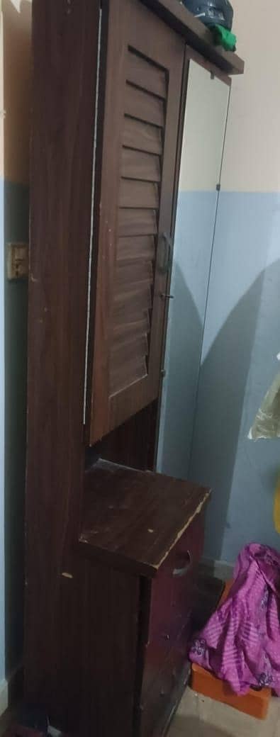 full king size bed / dressing table/ side table 2