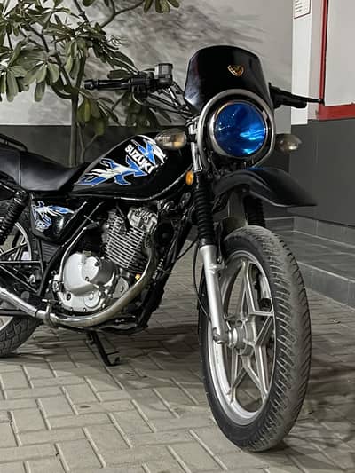 Suzuki GS 150 SE 2021