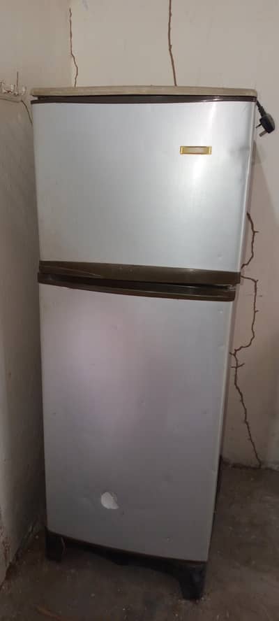 Imported Fridge(Just need to clean. . All ok)