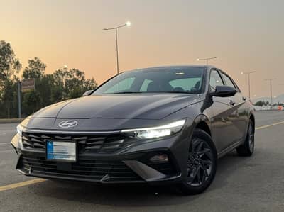 Hyundai Elantra Hybrid