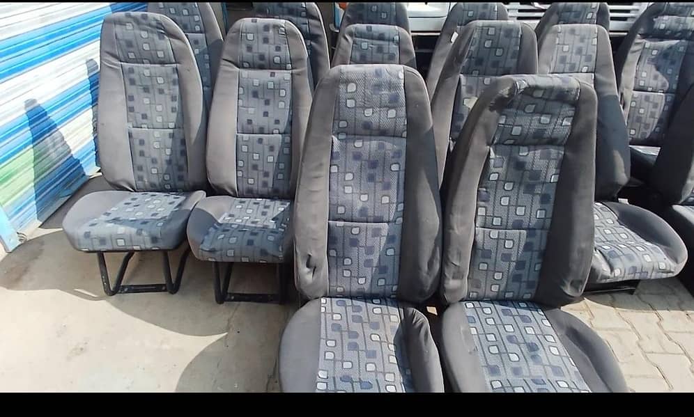 coaster seats 5