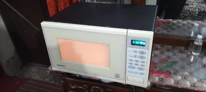 goldstar microwave oven good condition