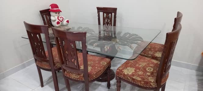 dinning table with 6 chairs for sale