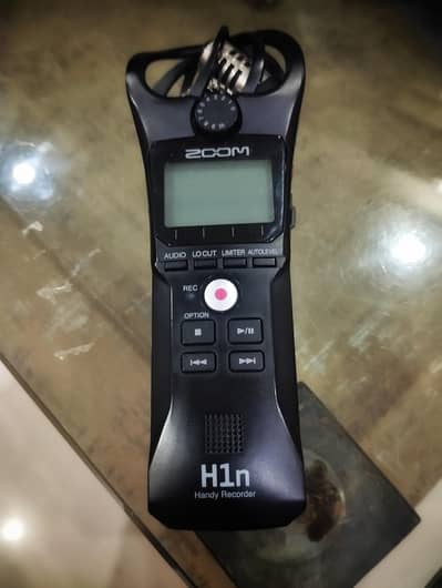 Zoom. H1N Rarely Used 10/10 Perfect Condition