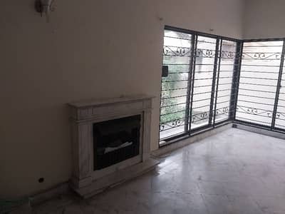 1-Kanal WELL CONDITION DOUBLE STOREY HOUSE FOR RENT IN ASKARI 09 OTHER OPTIONS AVAILABLE IN CANTT