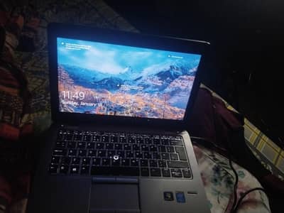 HP elite book 820