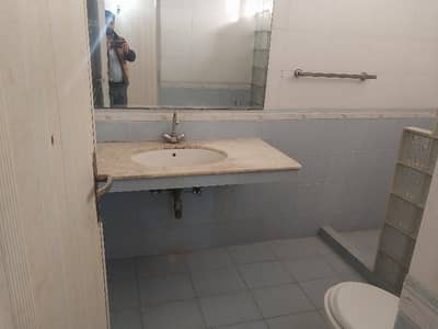 5 MARLA LOWER PORTION FOR RENT IN SADDAR CANTT PREFERENCE SMALL FAMILY