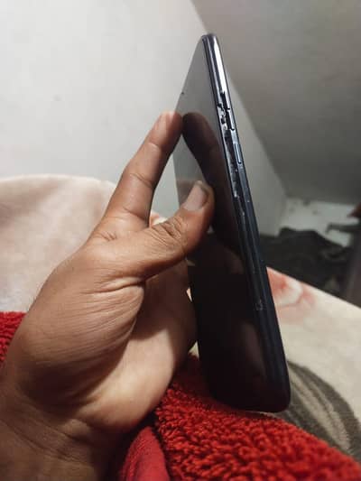 tacno povier4 6GB 128GB Pta aproved