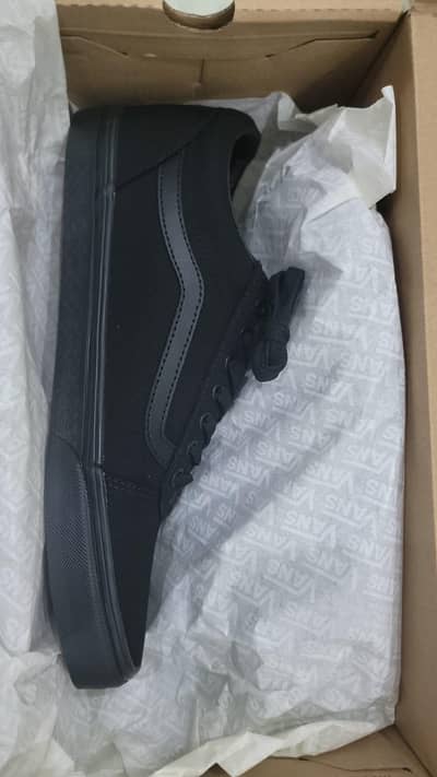 VANS Classic Ward Sneakers